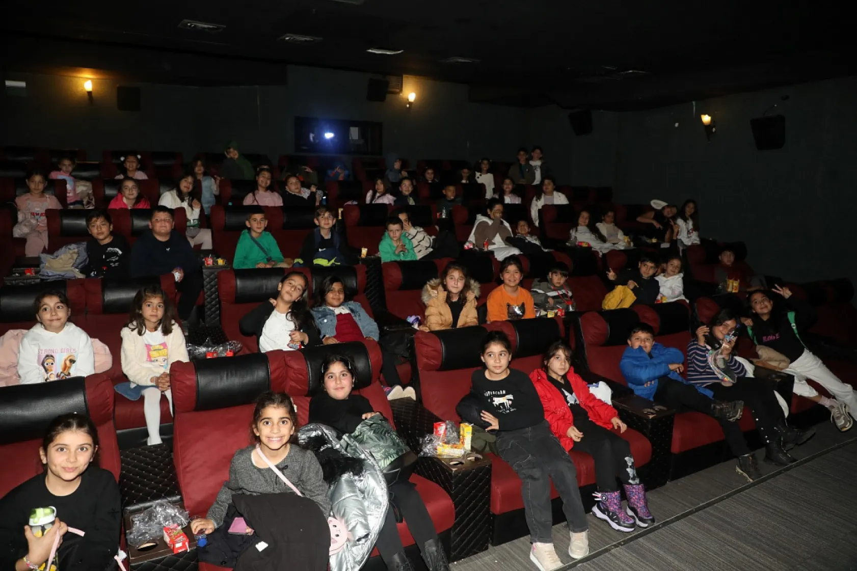 Bodrum Belediyesi'nden öğrencilere sinema etkinliği