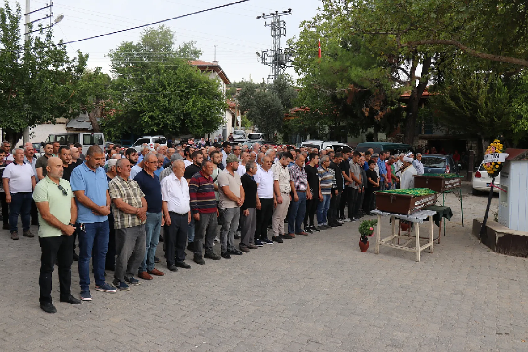 Otomobil satışından kalan 30 bin lira için katil oldu: Baba ve oğlunu hayattan kopardı