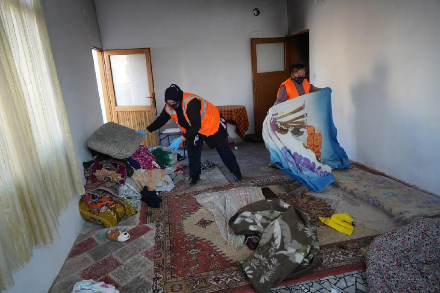 İtfaiye eri, 'Annemin parası yok, beni hastaneye götürmeyin' sözleriyle Türkiye'yi duygulandıran Efe'nin o anlarını anlattı
