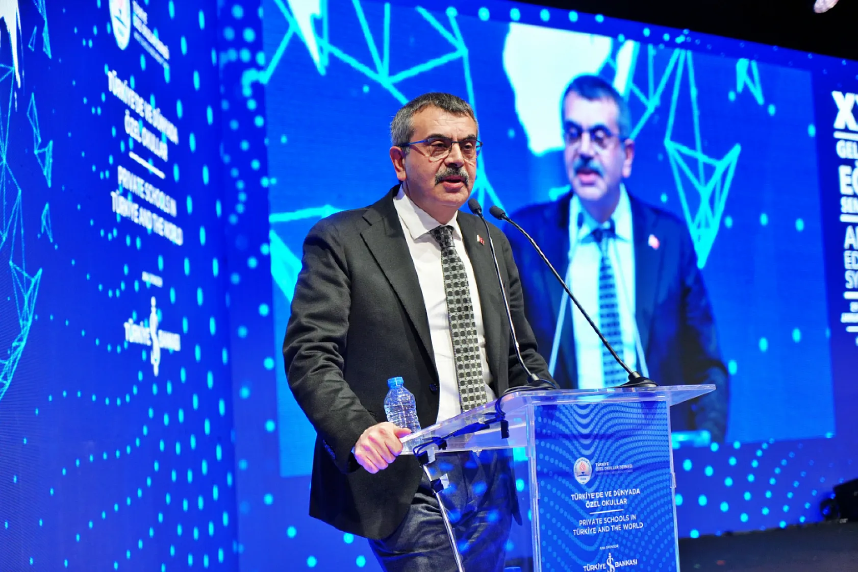 Bakan Tekin'den özel okullara fahiş fiyat uyarısı: 'Kapatmaya kadar gider, çekinmeyiz'