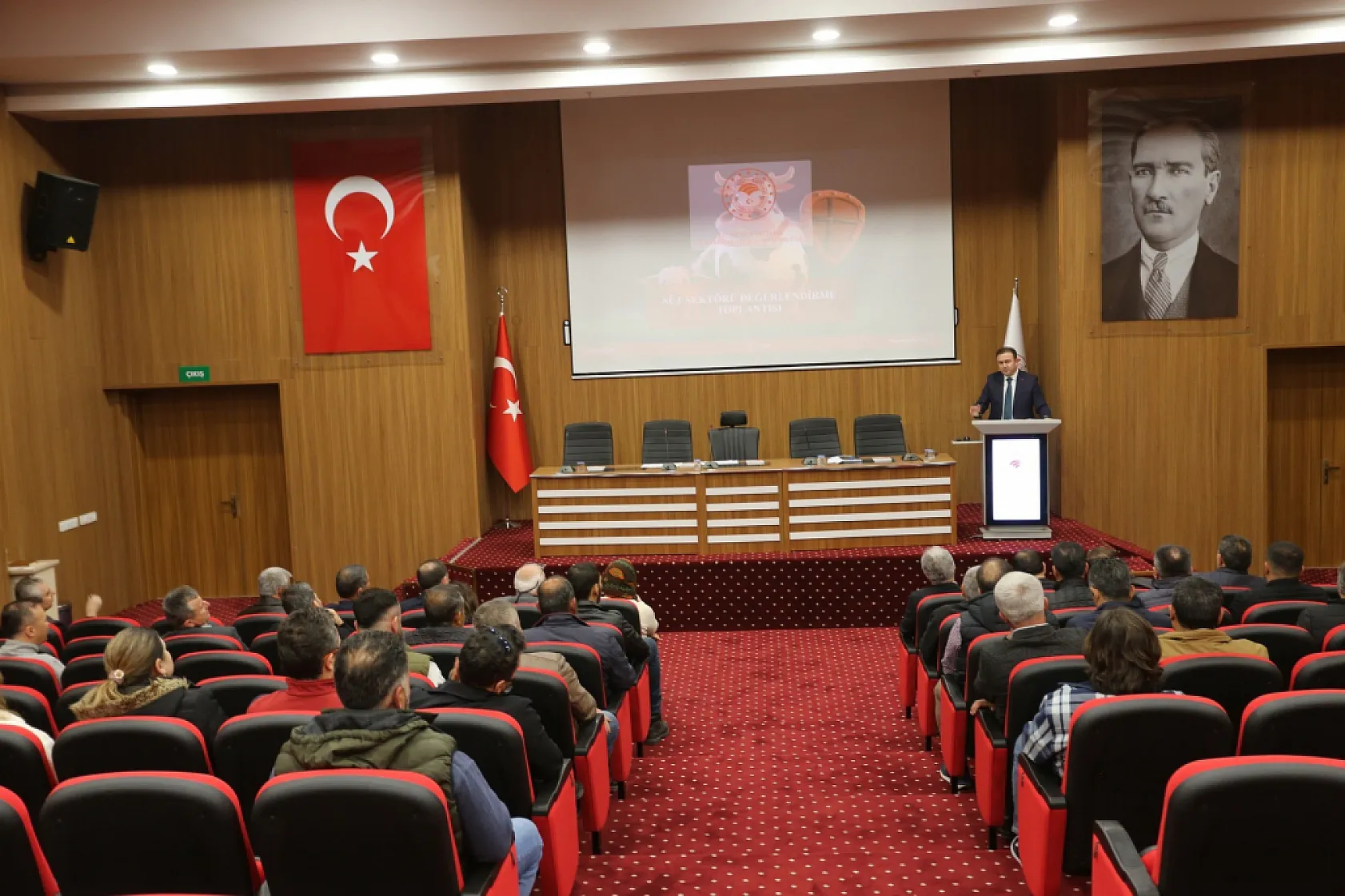 Muğla'da süt sektörü temsilcileri bir araya geldi