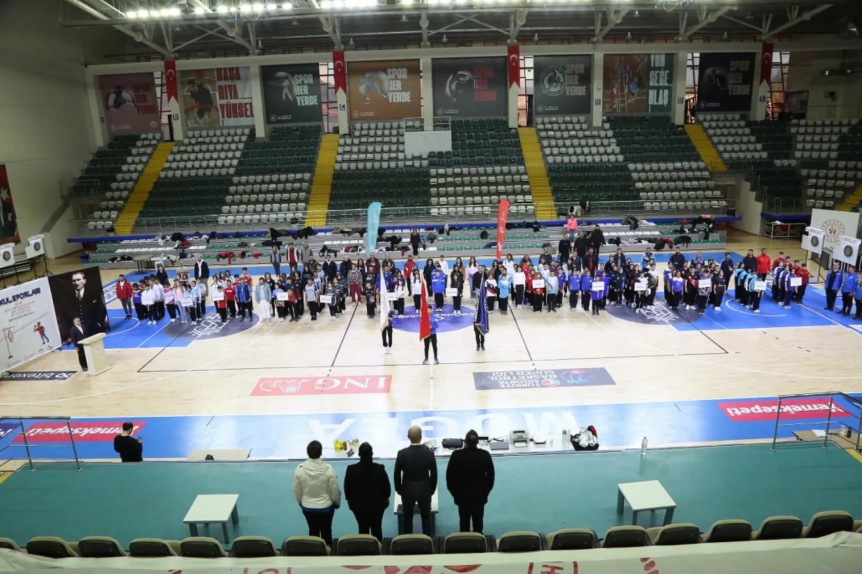 Menteşe'de yıldızlar dart grup birinciliği heyecanı başladı