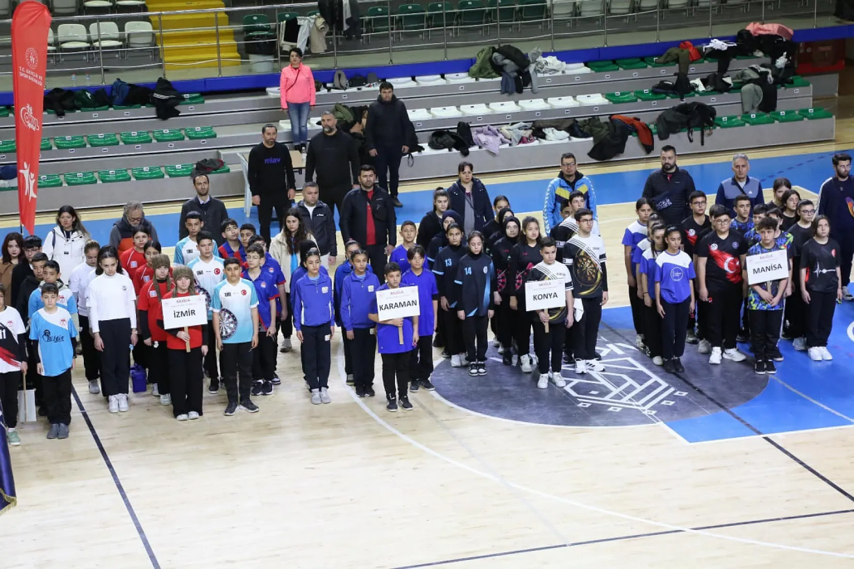 Menteşe'de yıldızlar dart grup birinciliği heyecanı başladı