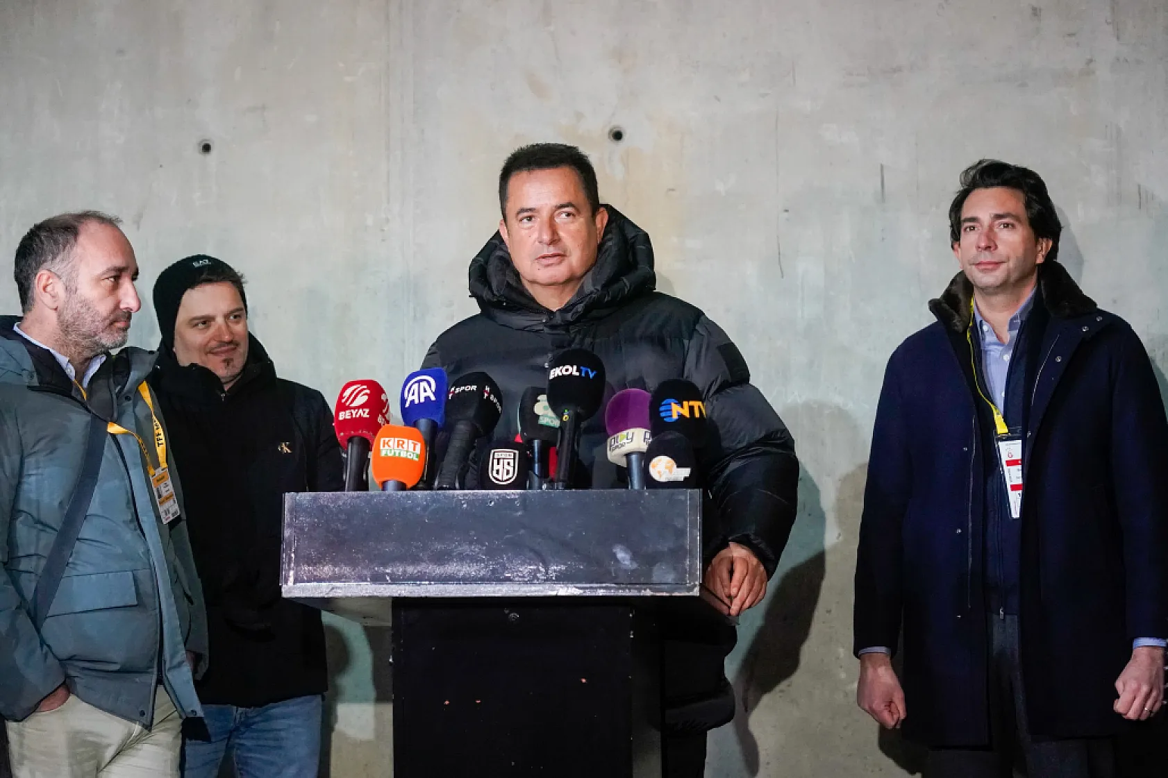 Acun Ilıcalı: 'Biz arı kovanına çomağı soktuk'
