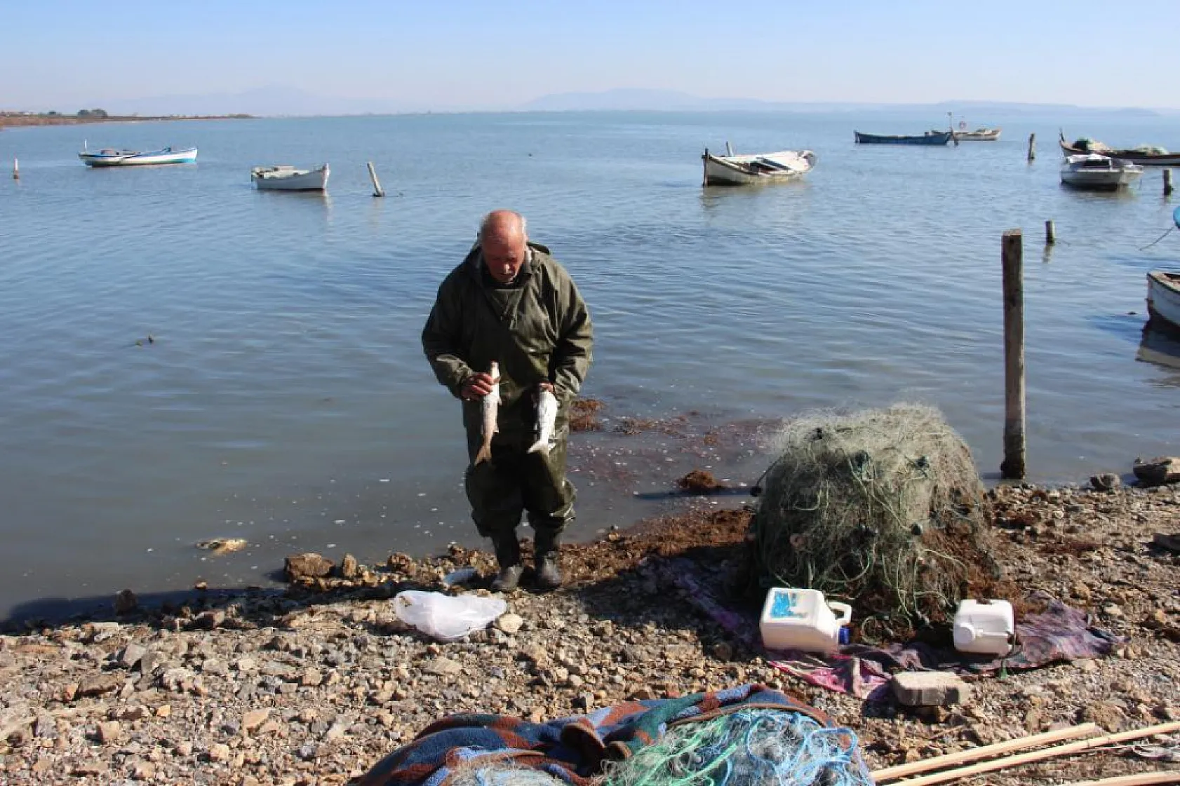 Günlerdir etkili olan fırtına balıkçıları olumsuz etkiledi