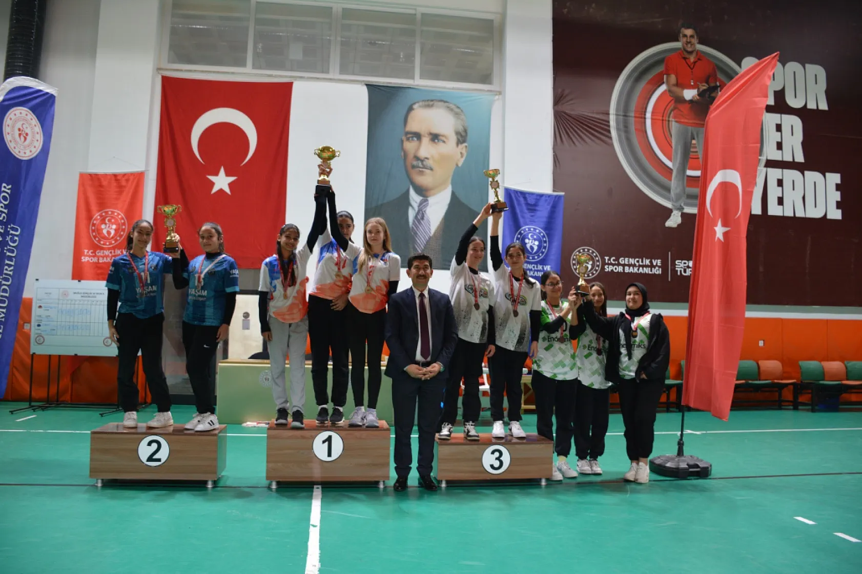Köyceğiz'de Floor Curling İl Birinciliği Müsabakaları gerçekleştirildi