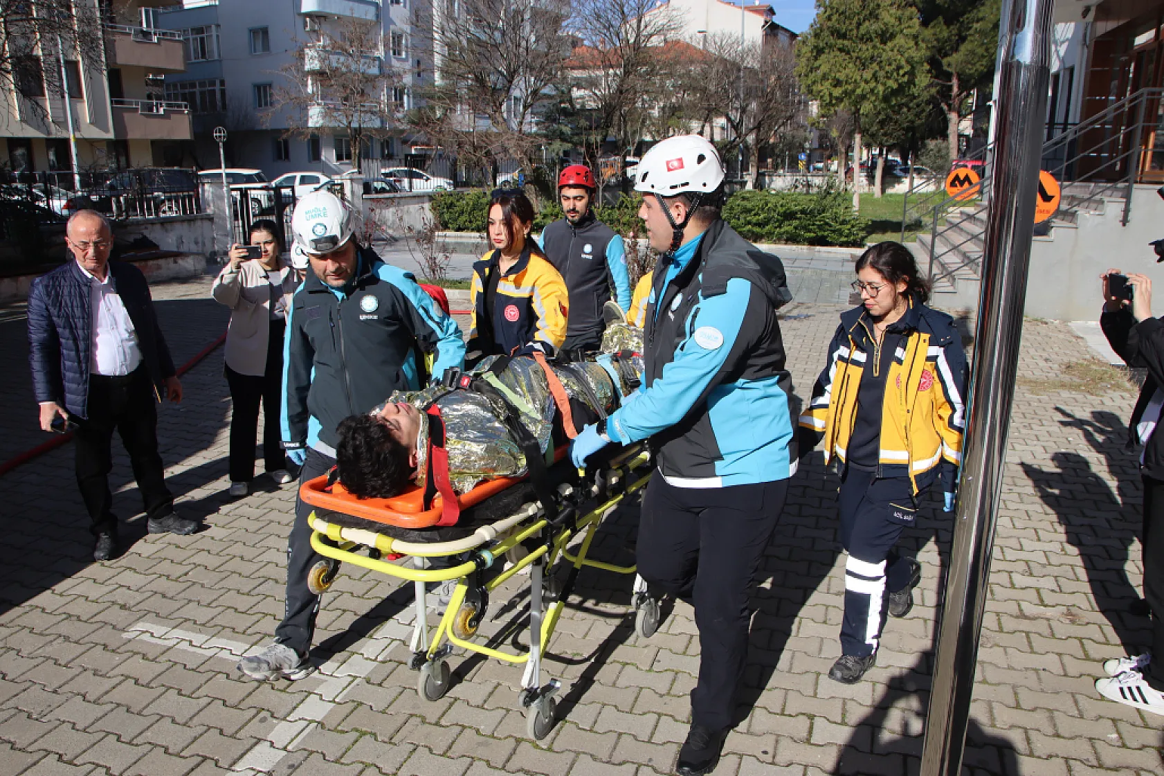 Muğla'da Deprem ve Yangın tahliye tatbikatı gerçekleştirildi