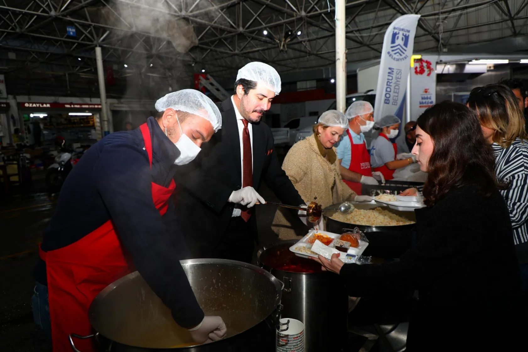 Bodrum Belediyesi'nin iftar programları sürüyor