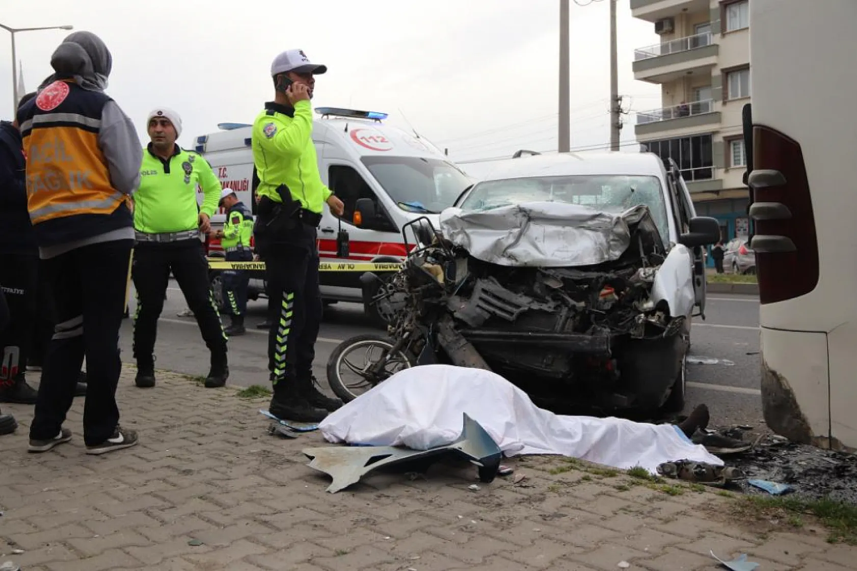 Trafik kazasında motosiklet sürücüsü feci şekilde can verdi