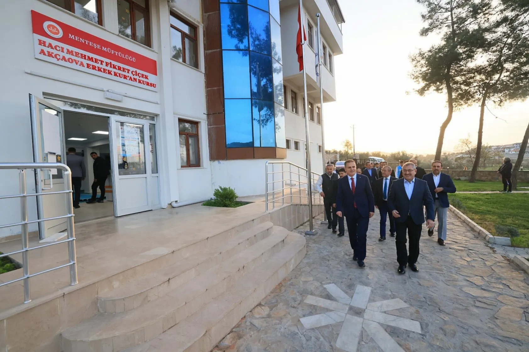 Vali Akbıyık, Kur'an Kursu'nda öğrencilerle iftar programında buluştu