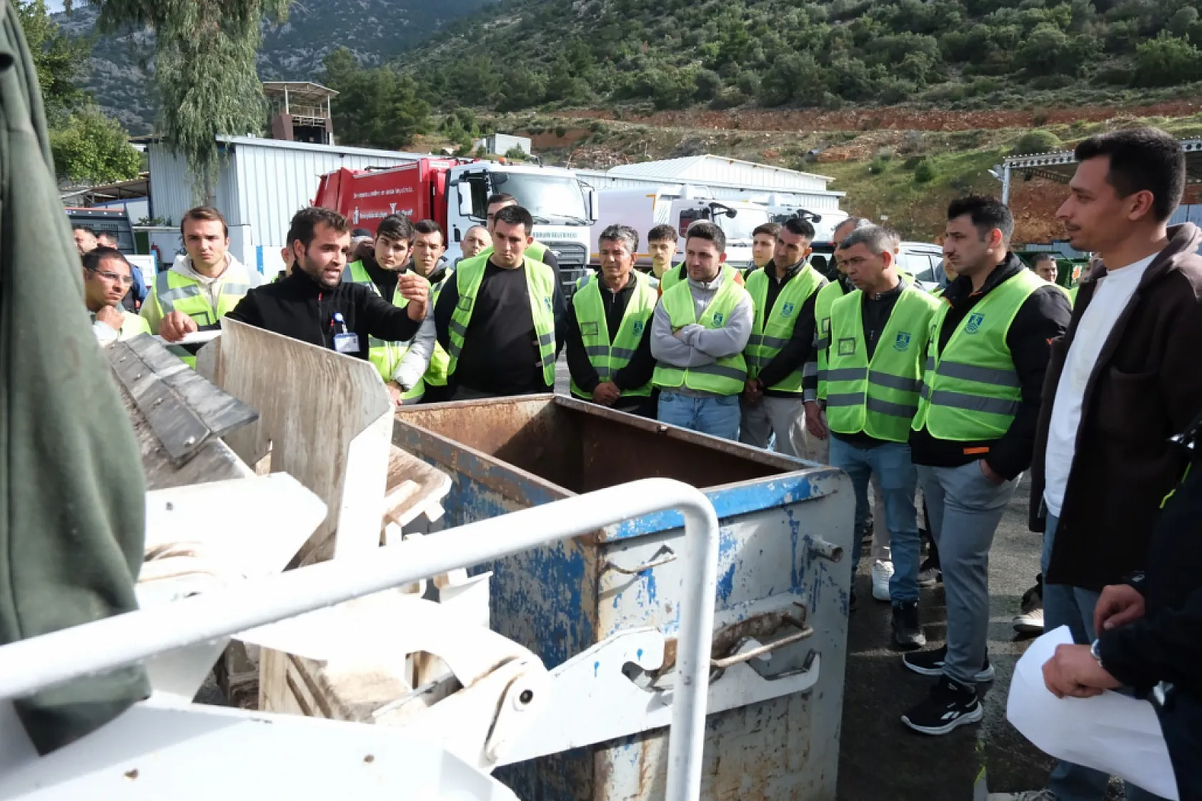 Yeni temizlik personelleri göreve başladı