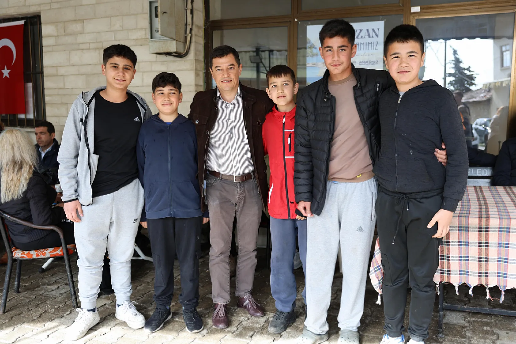 Başkan Ünlü, vatandaşlarla bayramlaştı