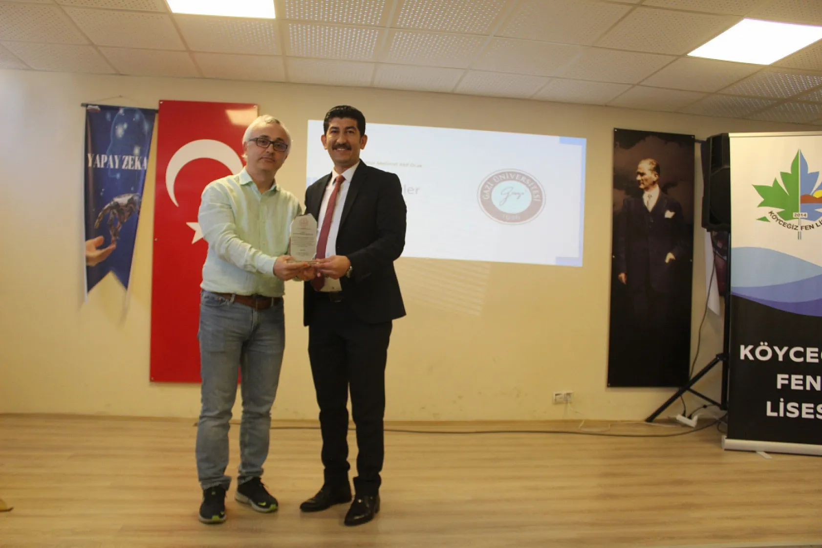 Köyceğiz'de 'yapay zeka' konferansı düzenlendi