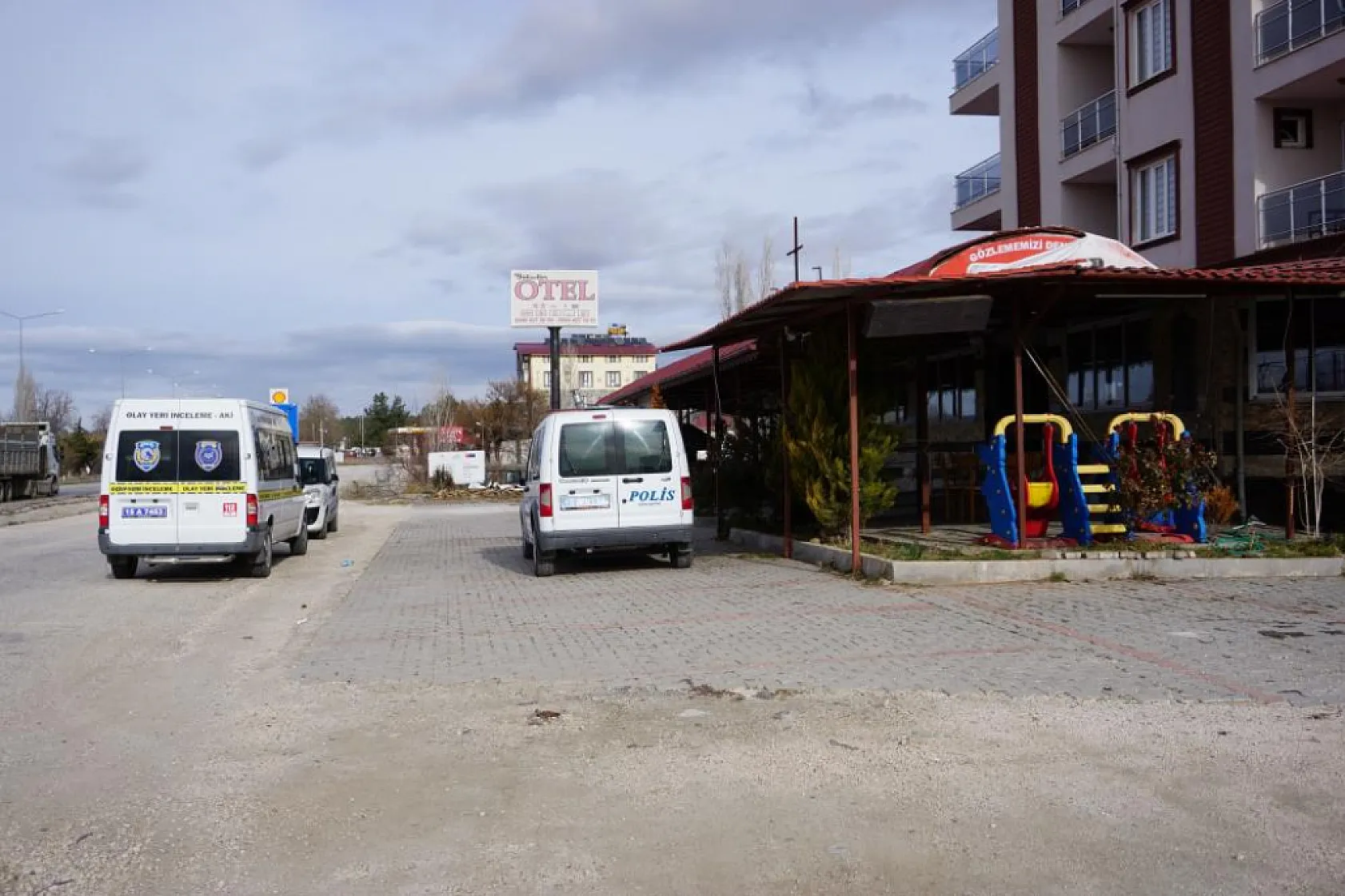 Özlem Şımarık cinayetinde gergin duruşma: Sanıklar birbirine girdi