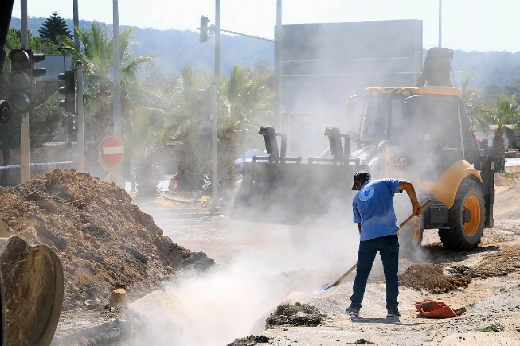 Bodrum'da sürekli patlayan su isale hatları değişiyor