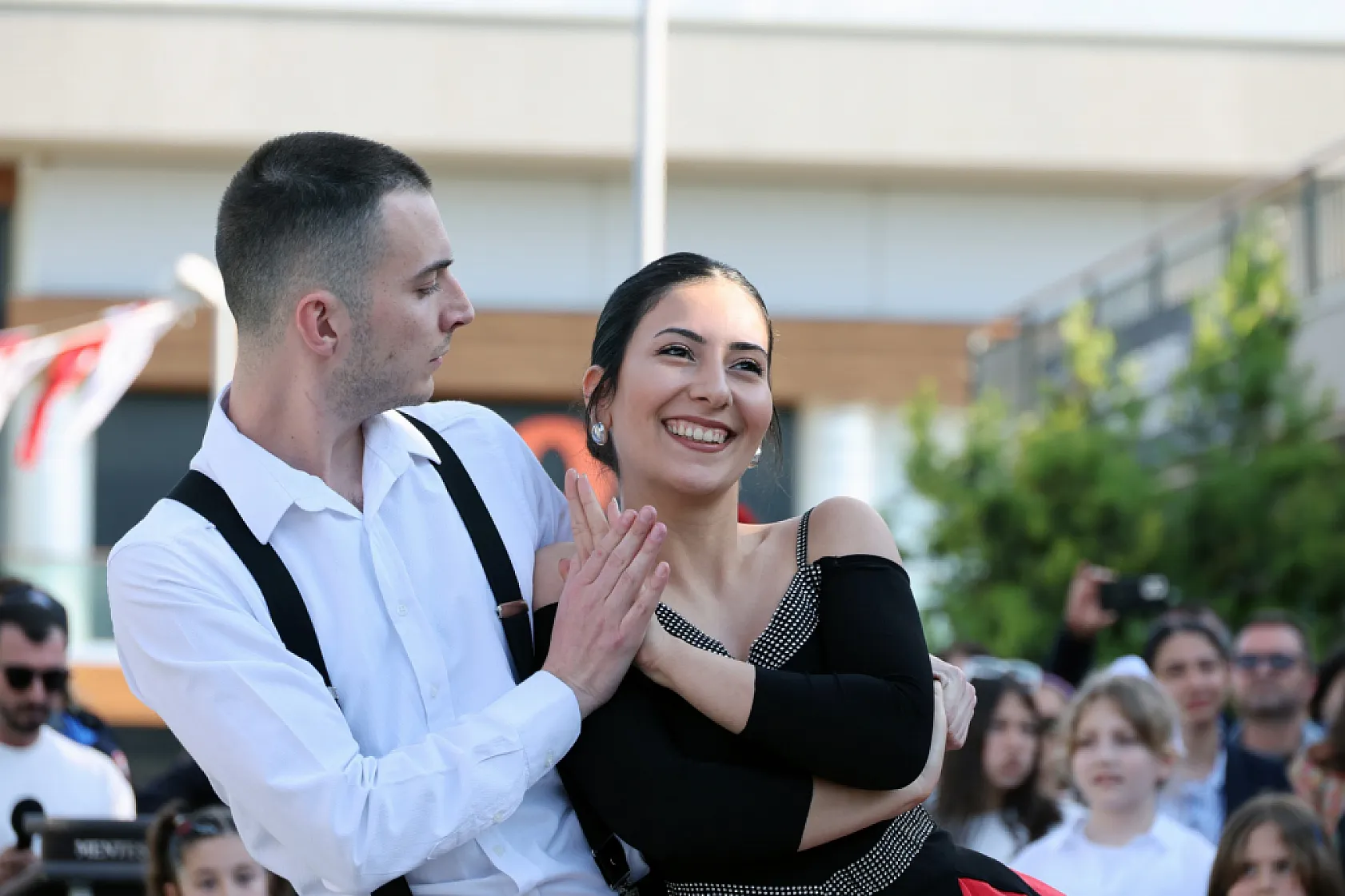 Dansın tüm renkleri Menteşe'de buluştu