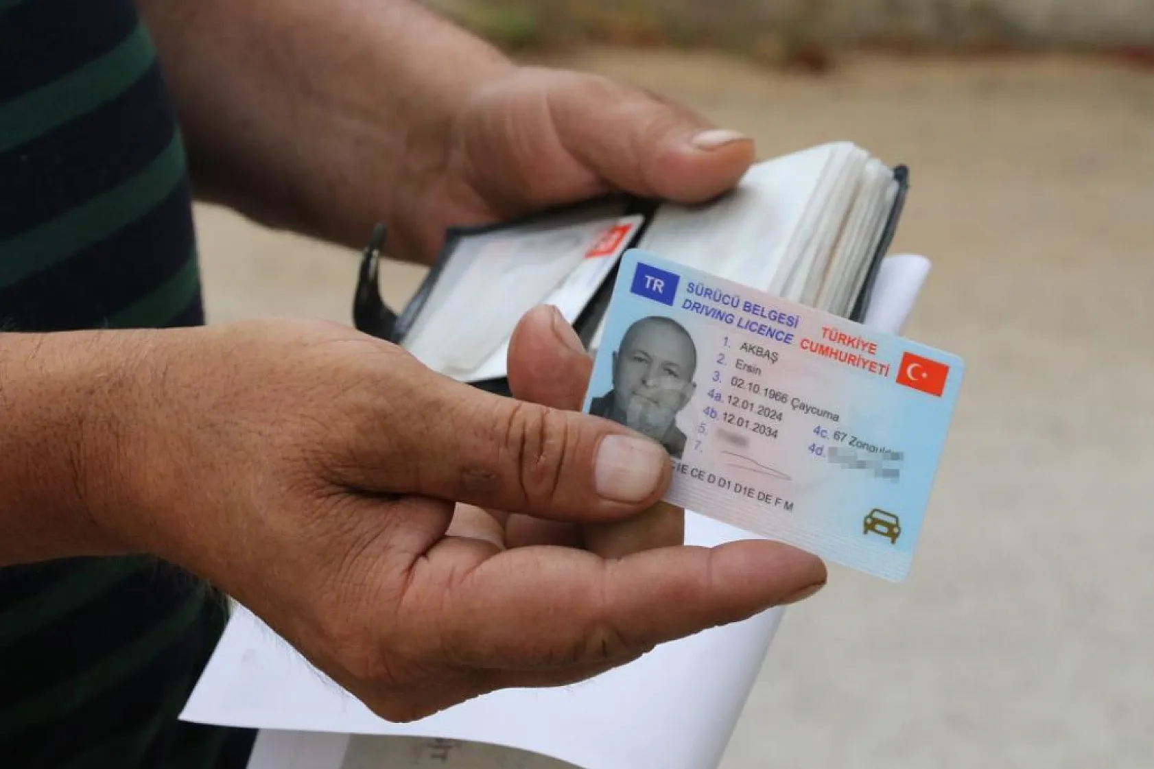 59 yıl 5 farklı isimle yaşadı, 33 yıl öncesine ait belge davanın seyrini değiştirdi