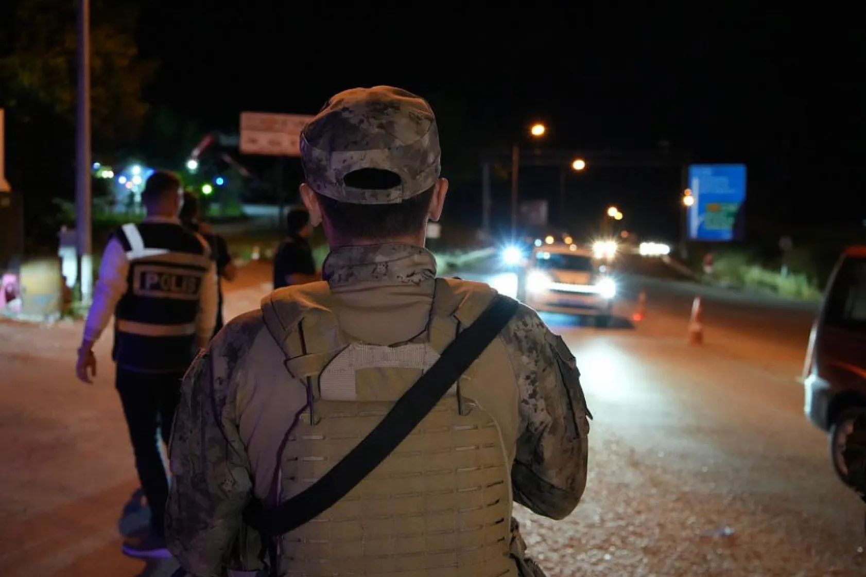 'Ben kaçmadım neden kaçayım, şoför kaçtı' dedi savunması yetmedi: Alkollü sürücünün kaçışı nefes kesti