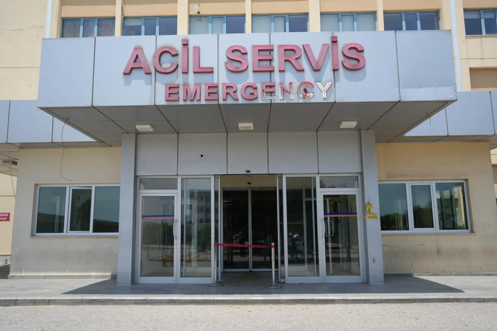 Görevli hemşire hastanenin acil servisindeki yangında verilen mücadeleyi anlattı