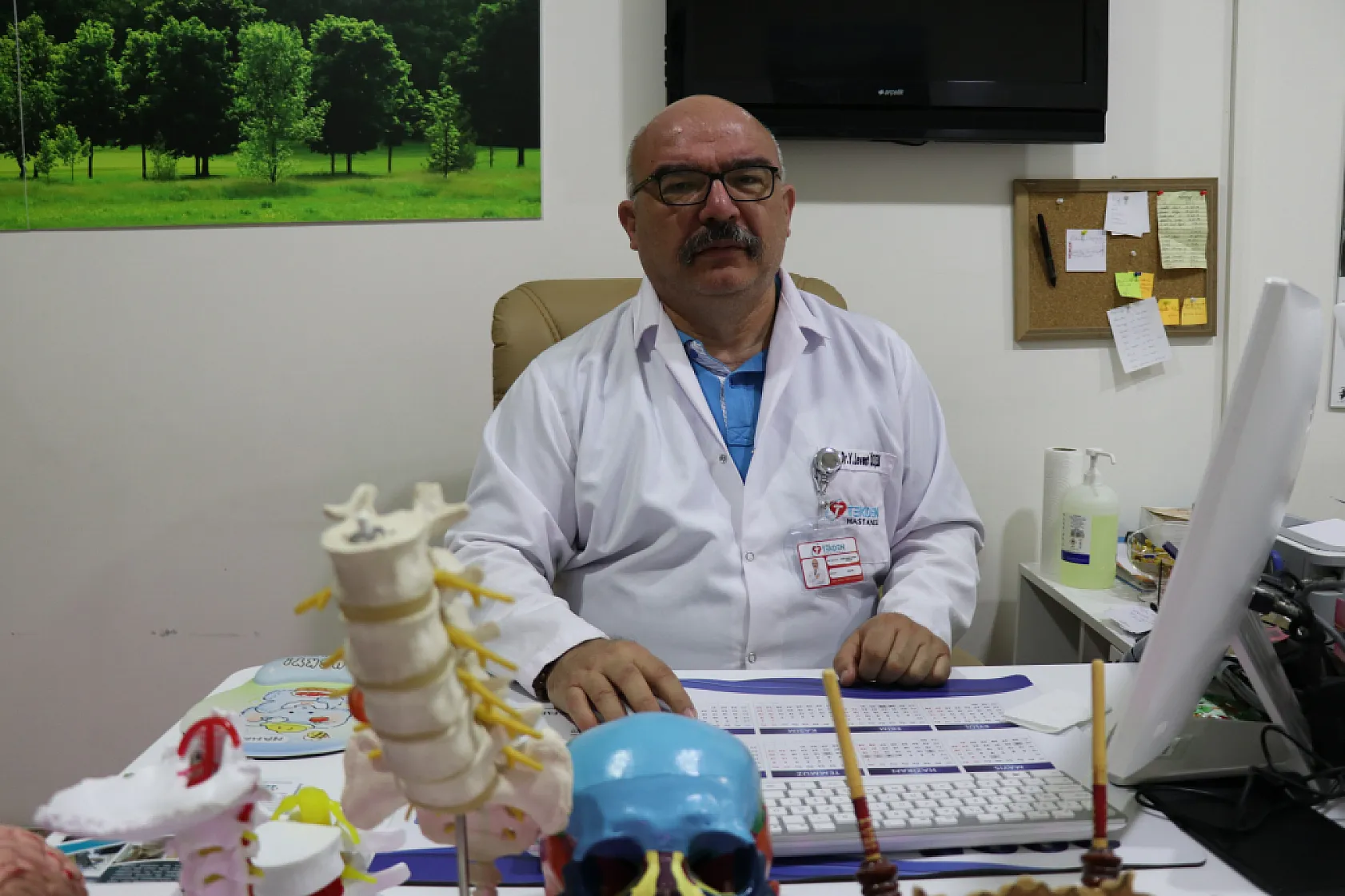 Dijital bağımlılık ilkokul çocuklarında dahi boyun fıtığı oluşturuyor