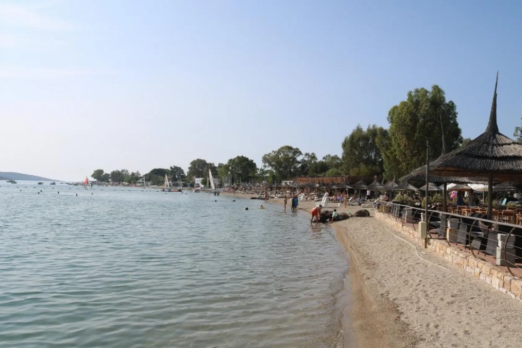 Ege'deki yangınlar turizmi de yaktı
