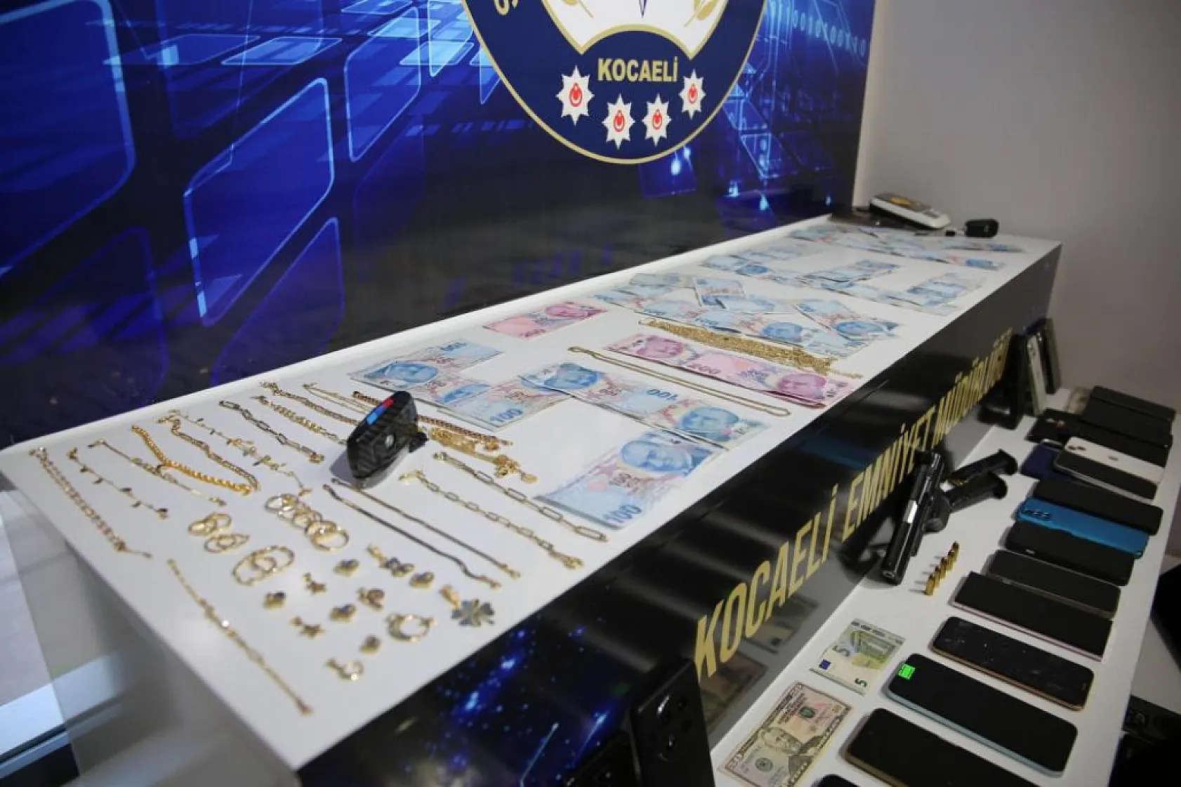 Muğla dahil 19 ilde kiralık araç dolandırıcılığında 26 tutuklama