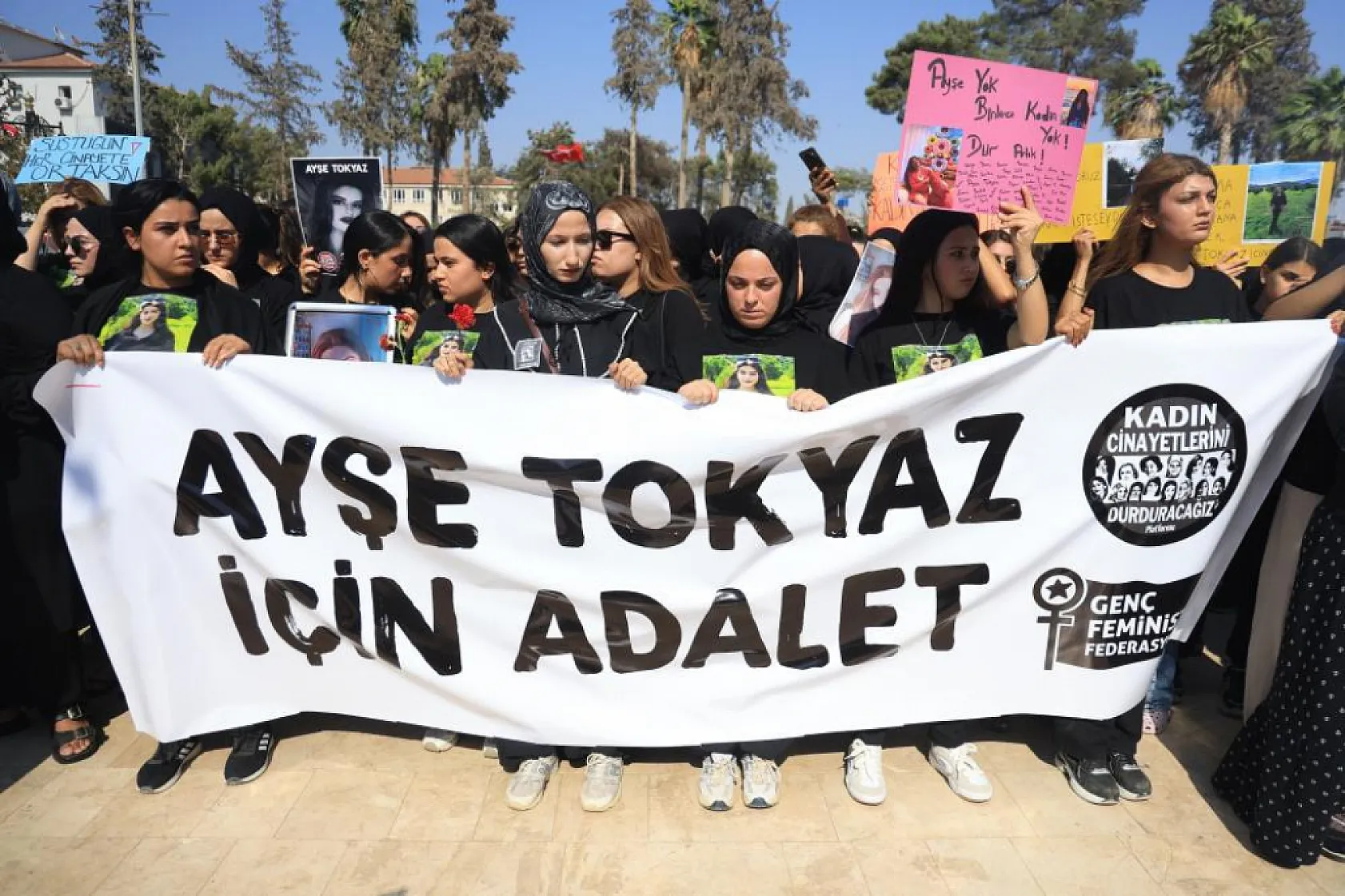 Evlilik vaadiyle kandırılıp öldürülen Ayşe Tokyaz'ın annesi ve ikiz kız kardeşinin feryadı yürekleri dağladı