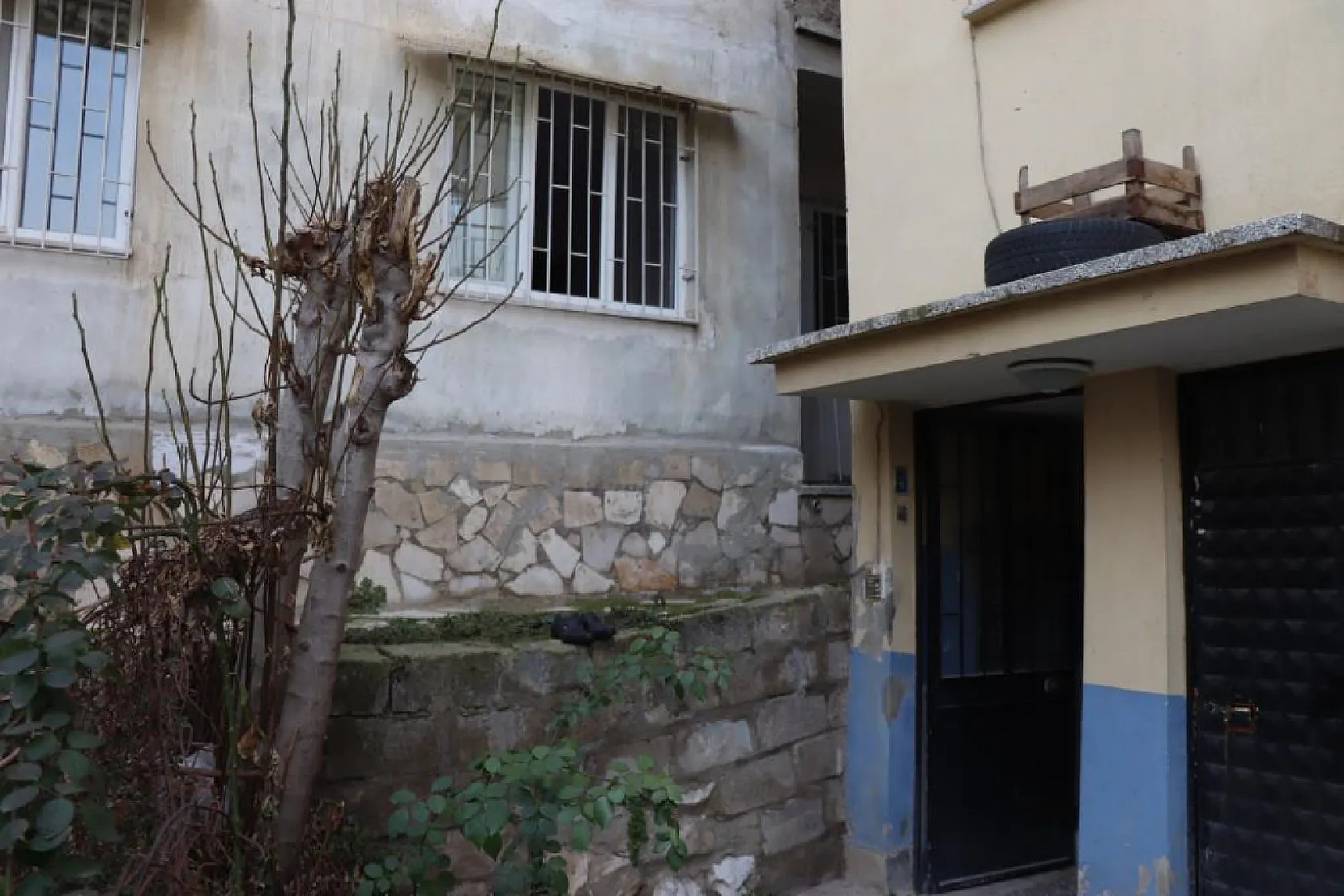 Tesisatçı cinayetinin şüphelisine verilen beraat kararı Yargıtay'dan döndü