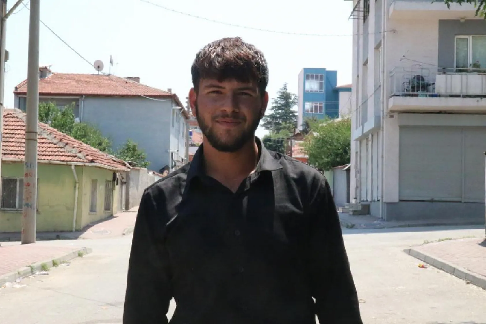 Balkondaki manken ceset sanıldı, mahallede panik yaşandı