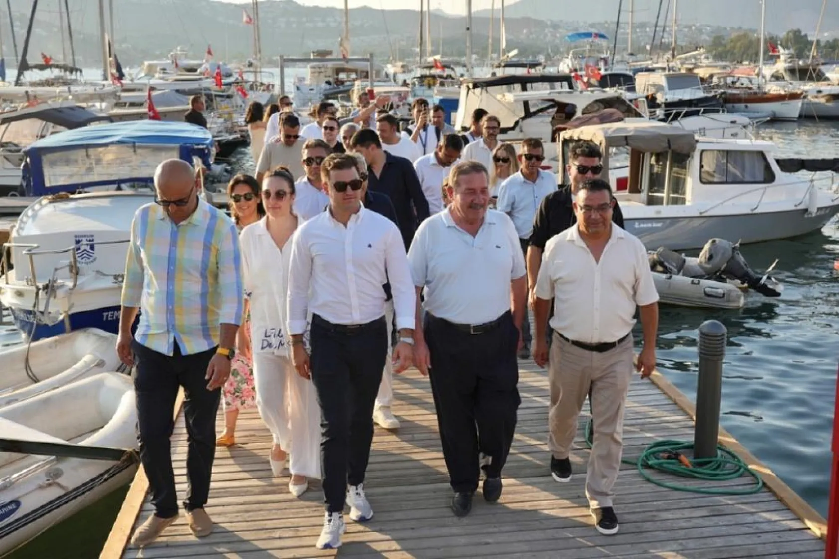 Bodrum'da 'Yüzer Deniz Suyu Arıtma Platformu' tanıtıldı