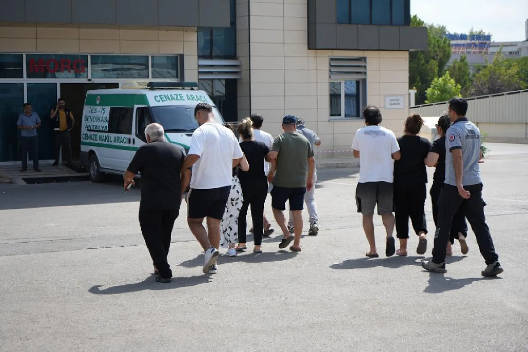 Pastane cinayetinde öldürülen gencin abisinin feryatları yürekleri yaktı: 'Abi ben geliyorum de ne olur'
