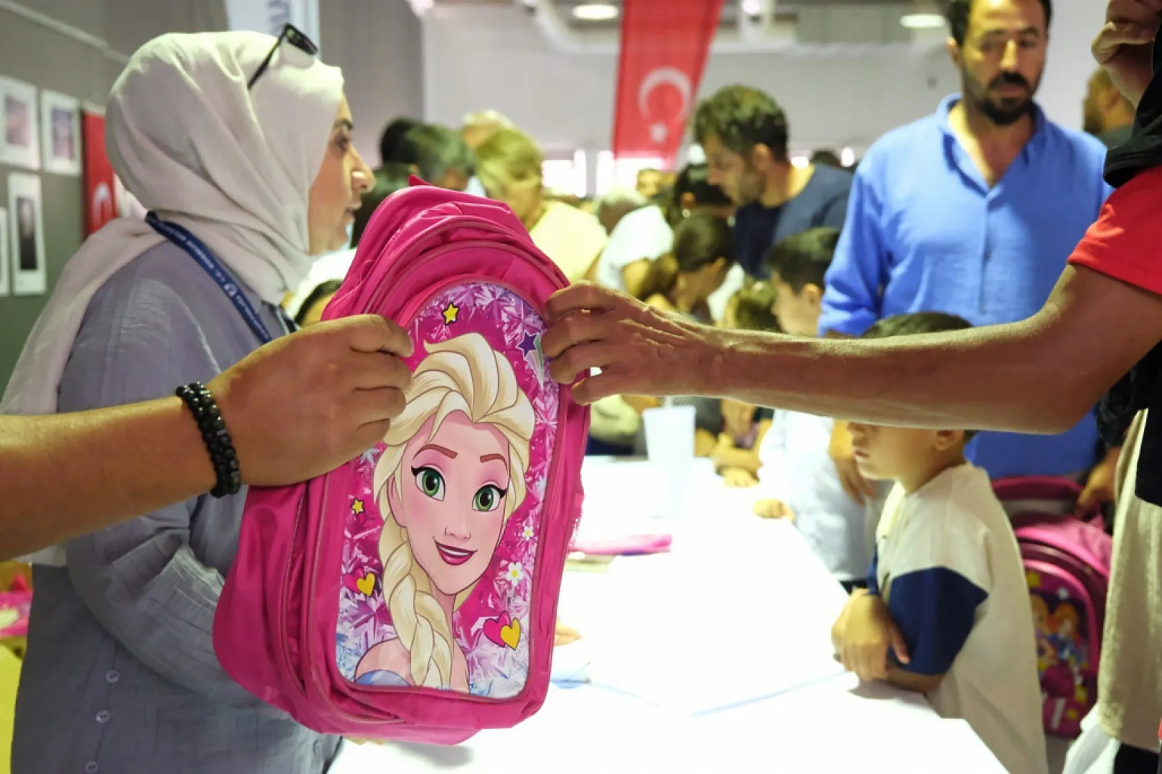 Bodrum Belediyesi'nden öğrencilere destek