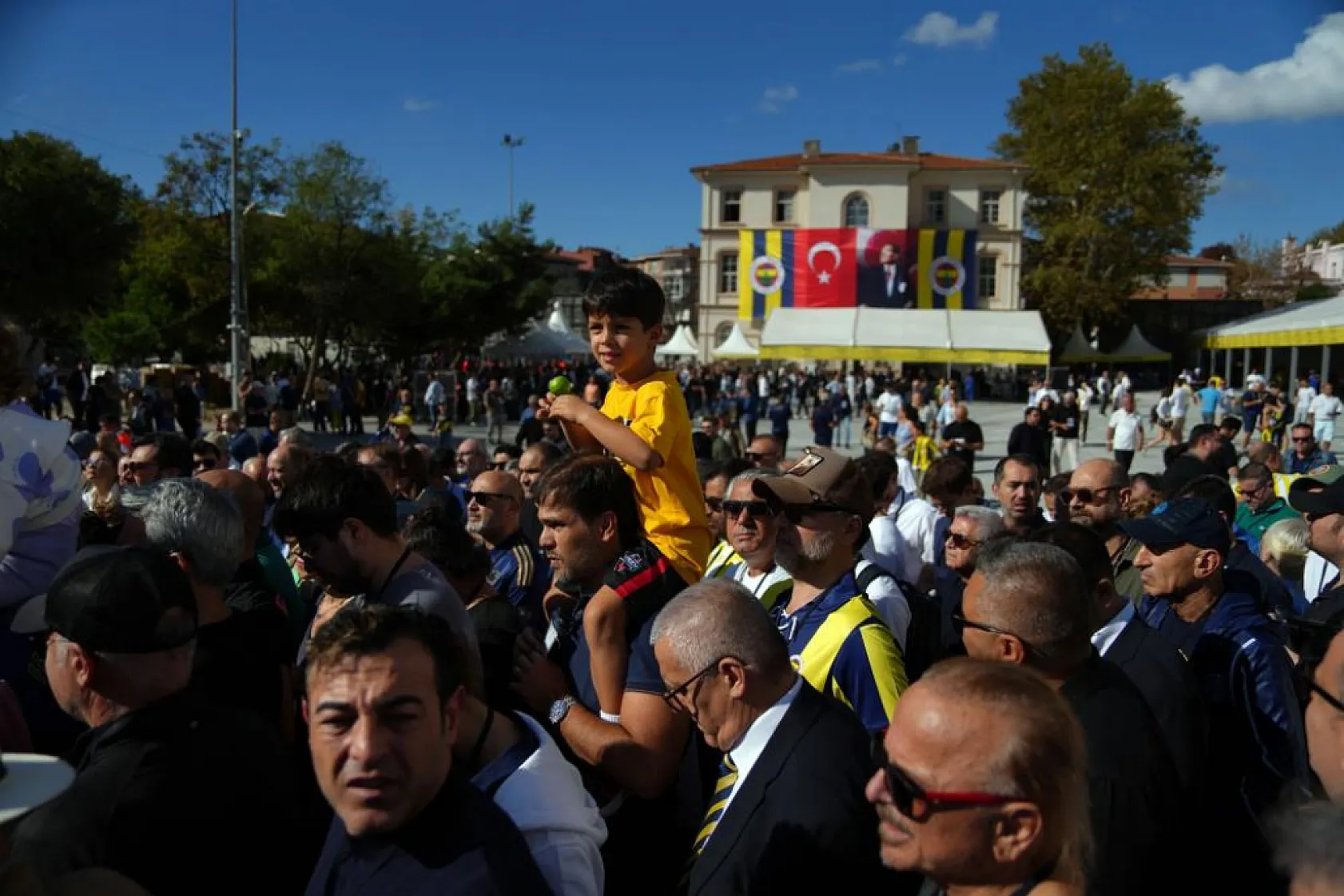 Fenerbahçe'de oy kullanma işlemi başladı