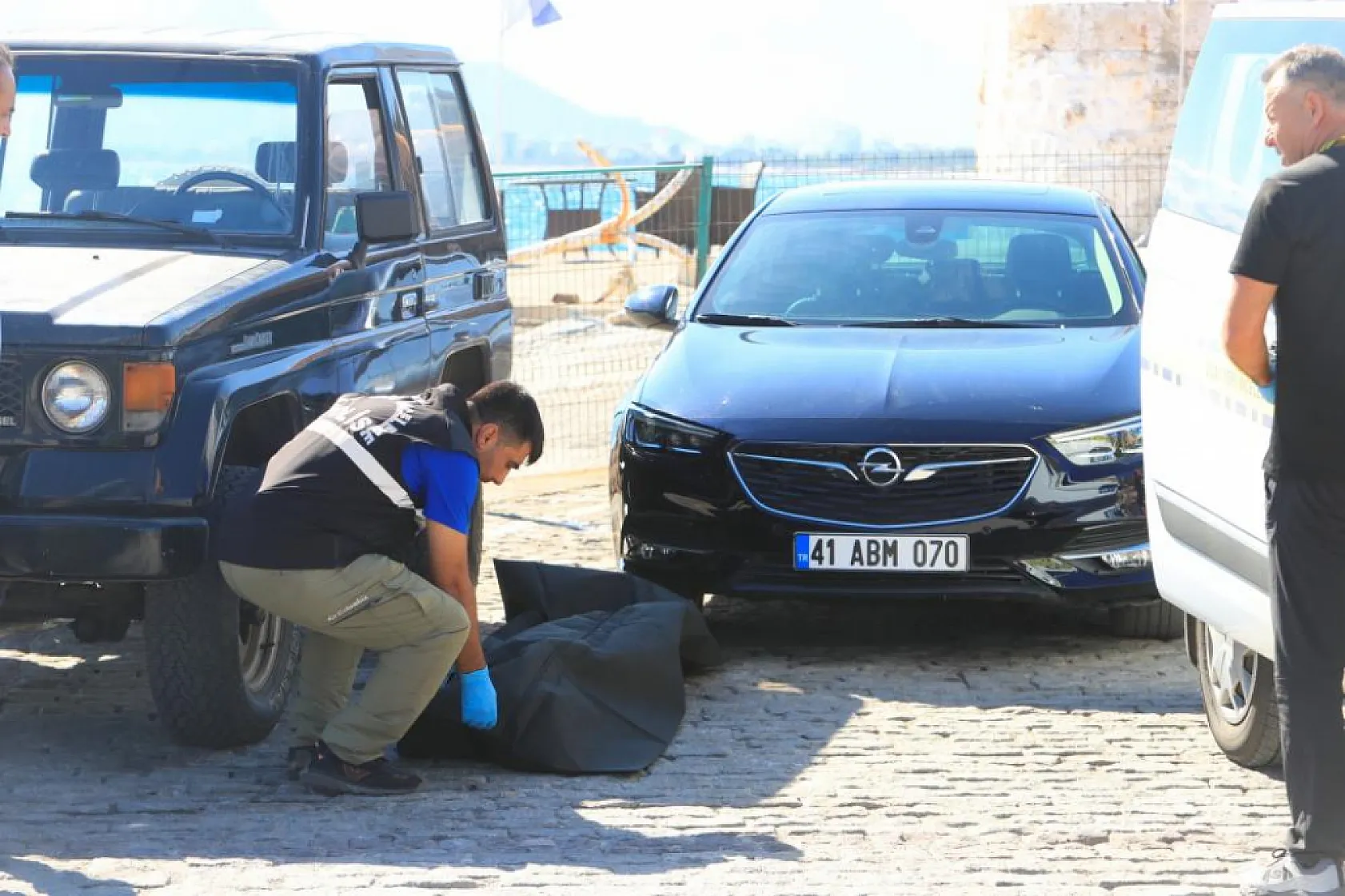 18 yaşındaki genç kız falezlerden düştü