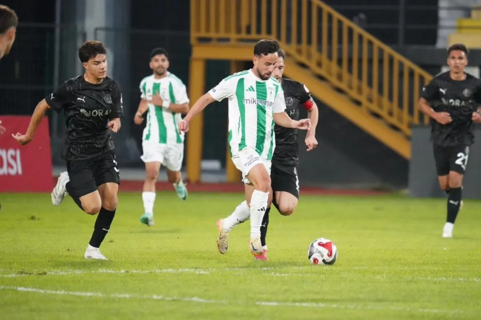 Muğlaspor, Manisa FK'yı 2-0 mağlup ederek kupada tur atladı