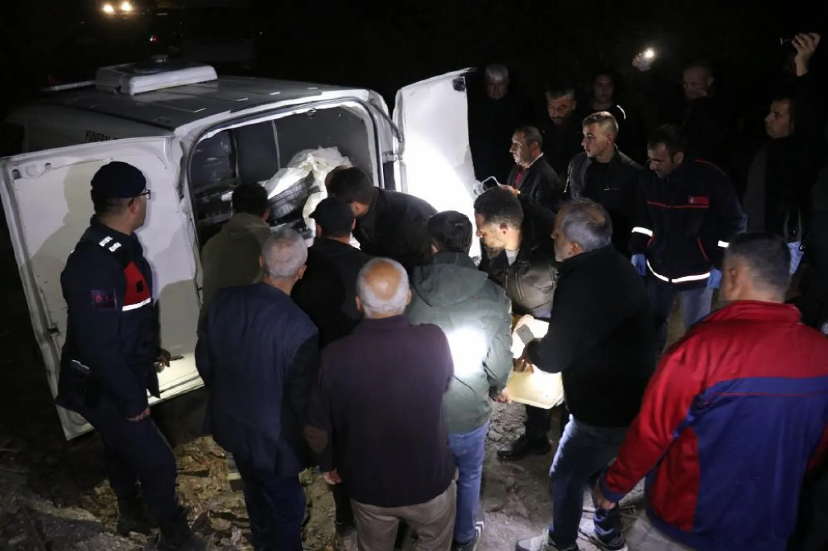 Ormana odun toplamaya giden yaşlı çiftin cansız bedenleri 2 gün sonra bulundu