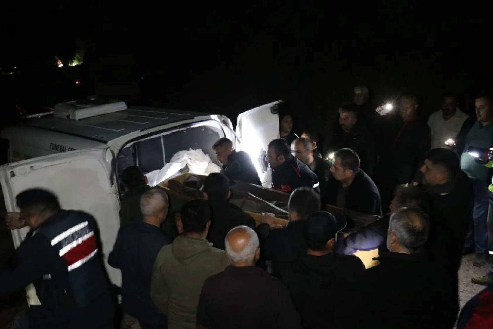 Ormana odun toplamaya giden yaşlı çiftin cansız bedenleri 2 gün sonra bulundu
