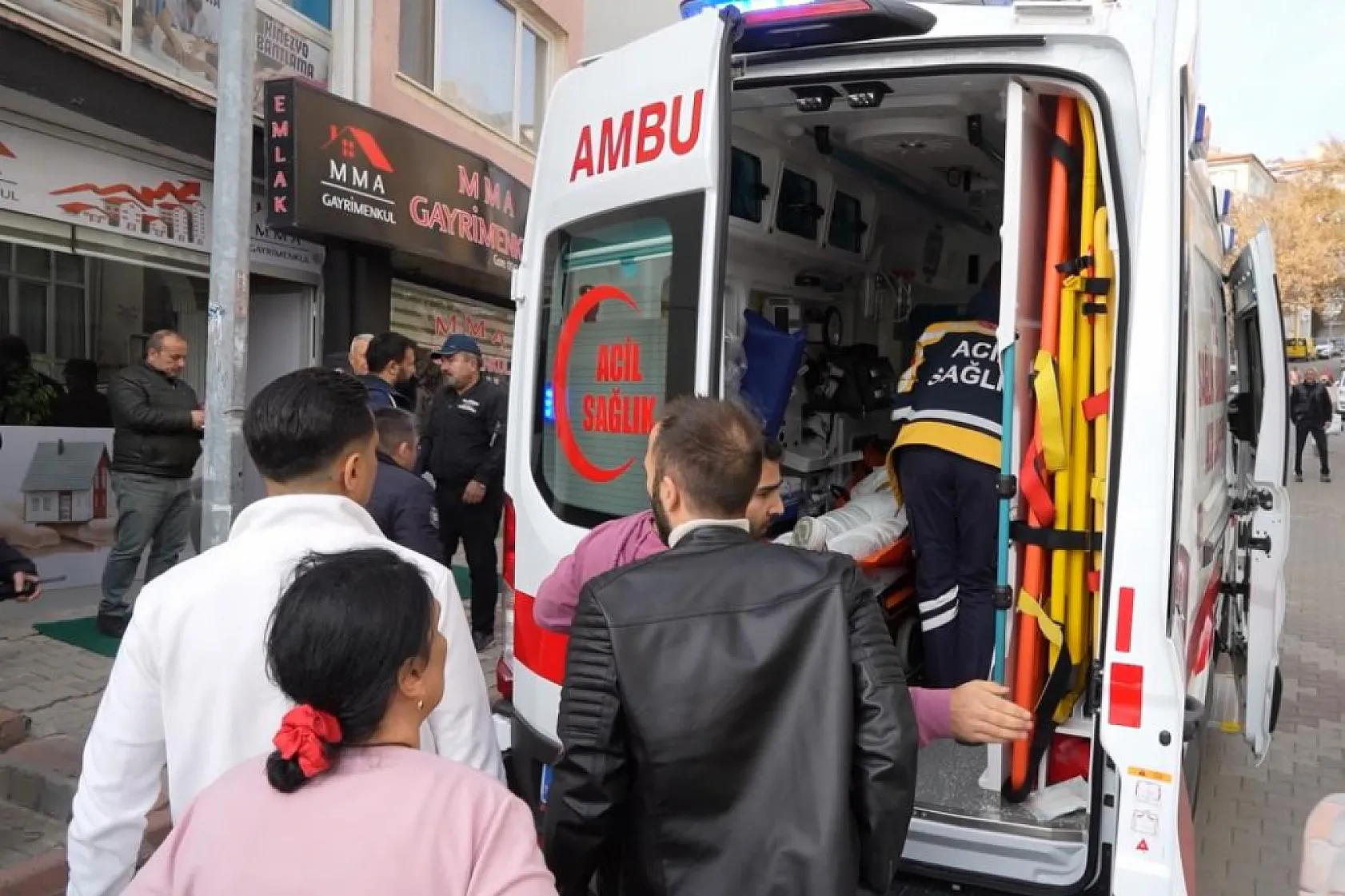 Avukatlık bürosunda kayınpeder dehşeti: Gelinin kız kardeşini öldürdü, gelinini ağır yaraladı