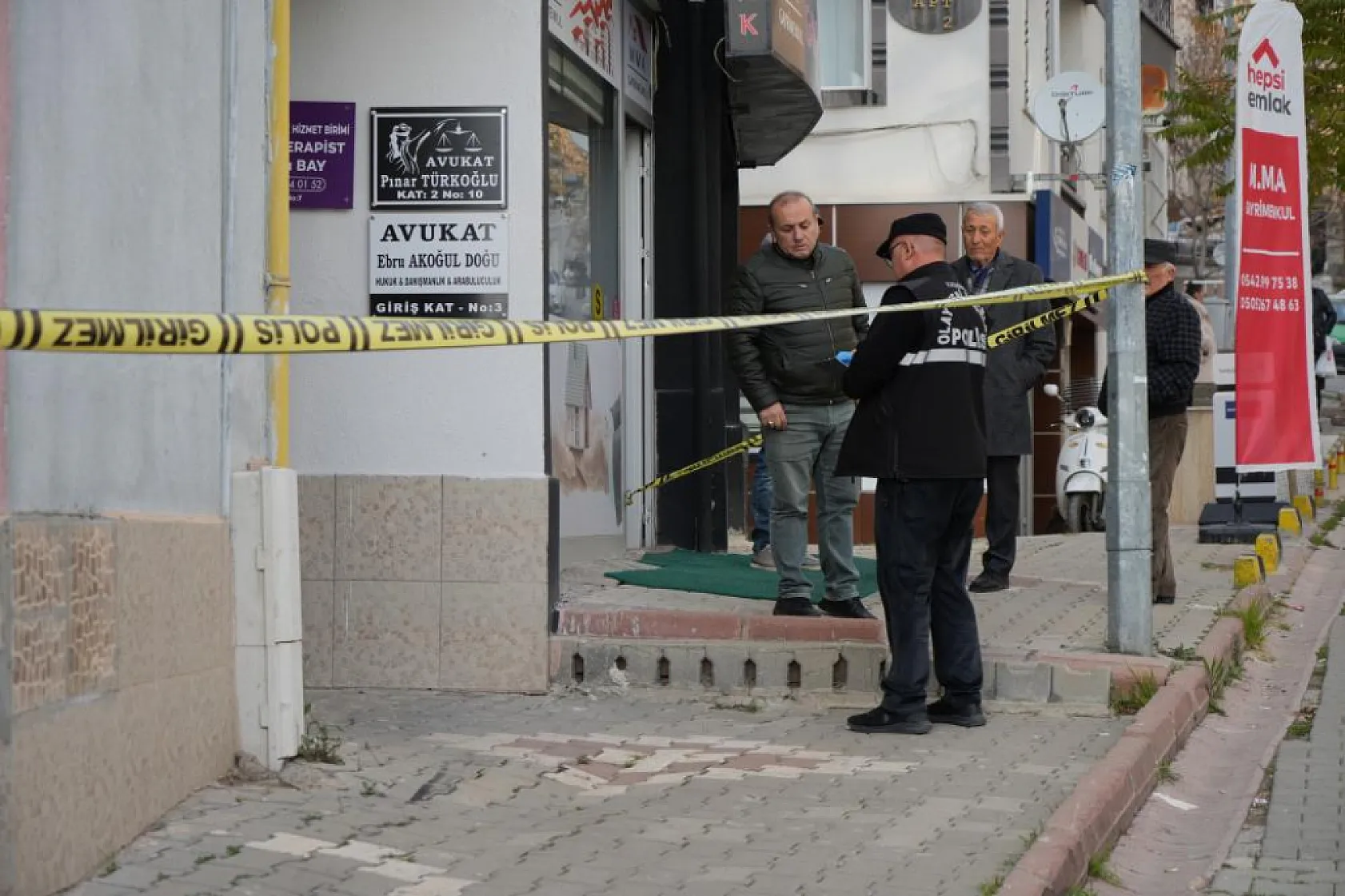Avukatlık bürosunda kayınpeder dehşeti: Gelinin kız kardeşini öldürdü, gelinini ağır yaraladı