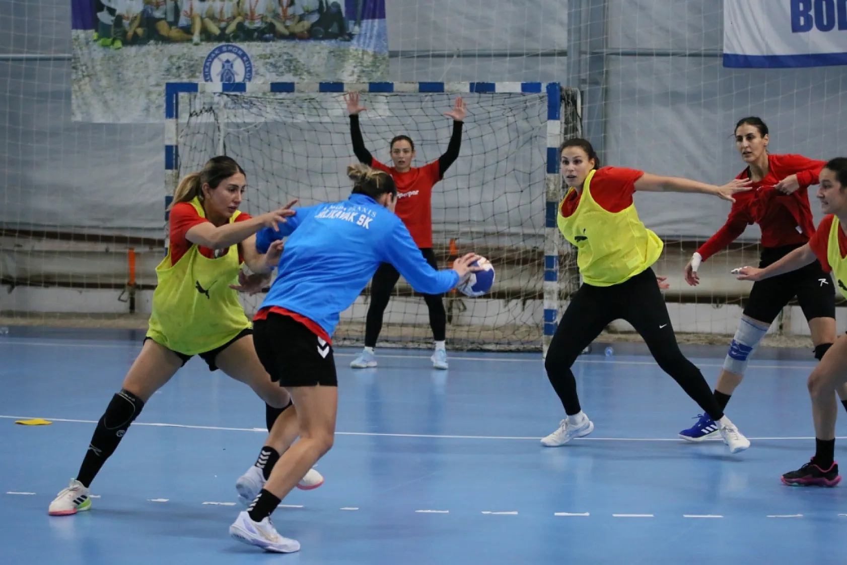 Armada Praxis Yalıkavakspor ikinci yarı hazırlıklarına başladı