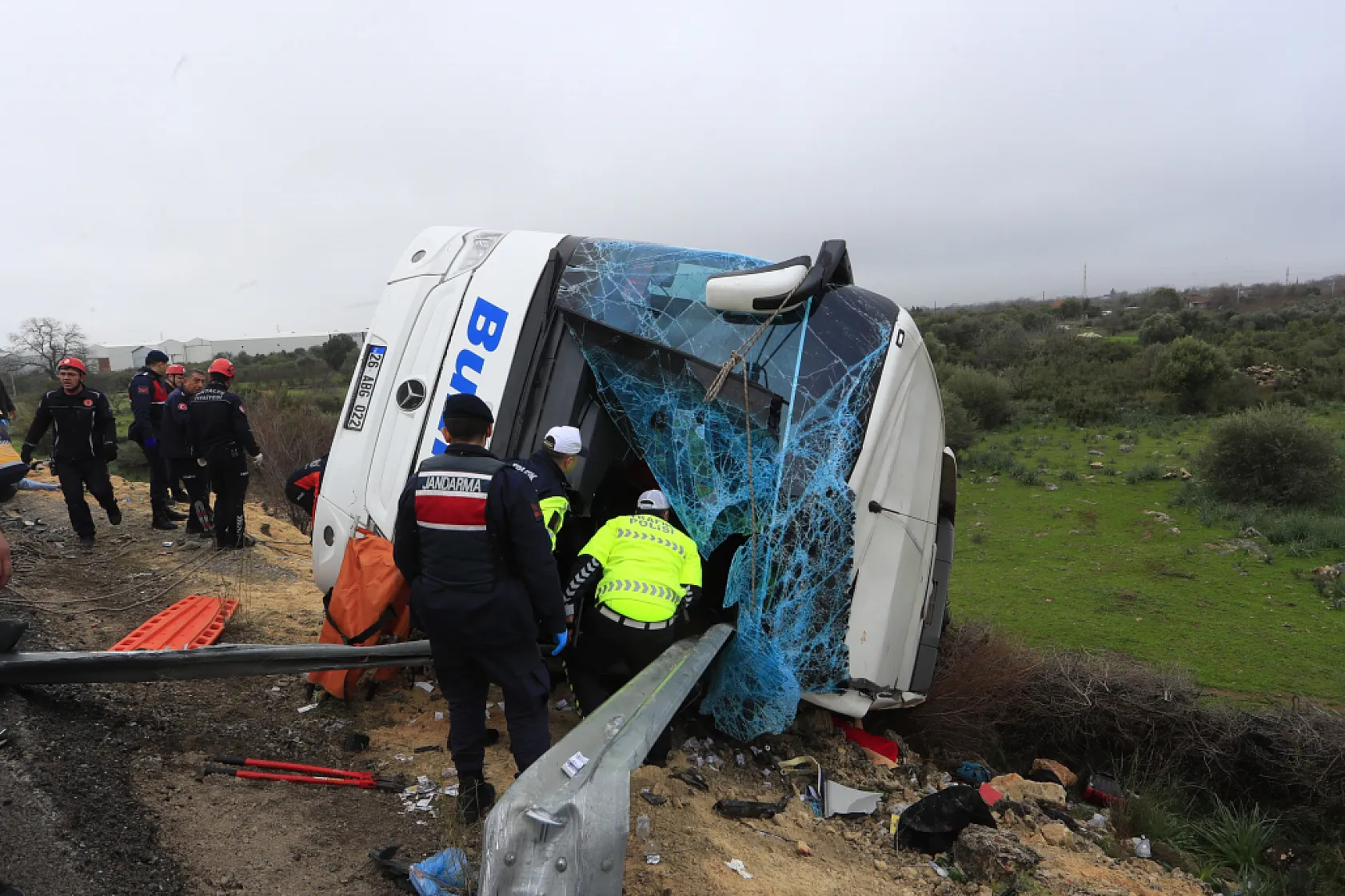 Antalya'da otobüs kazasında ölenlerin isimleri belli oldu