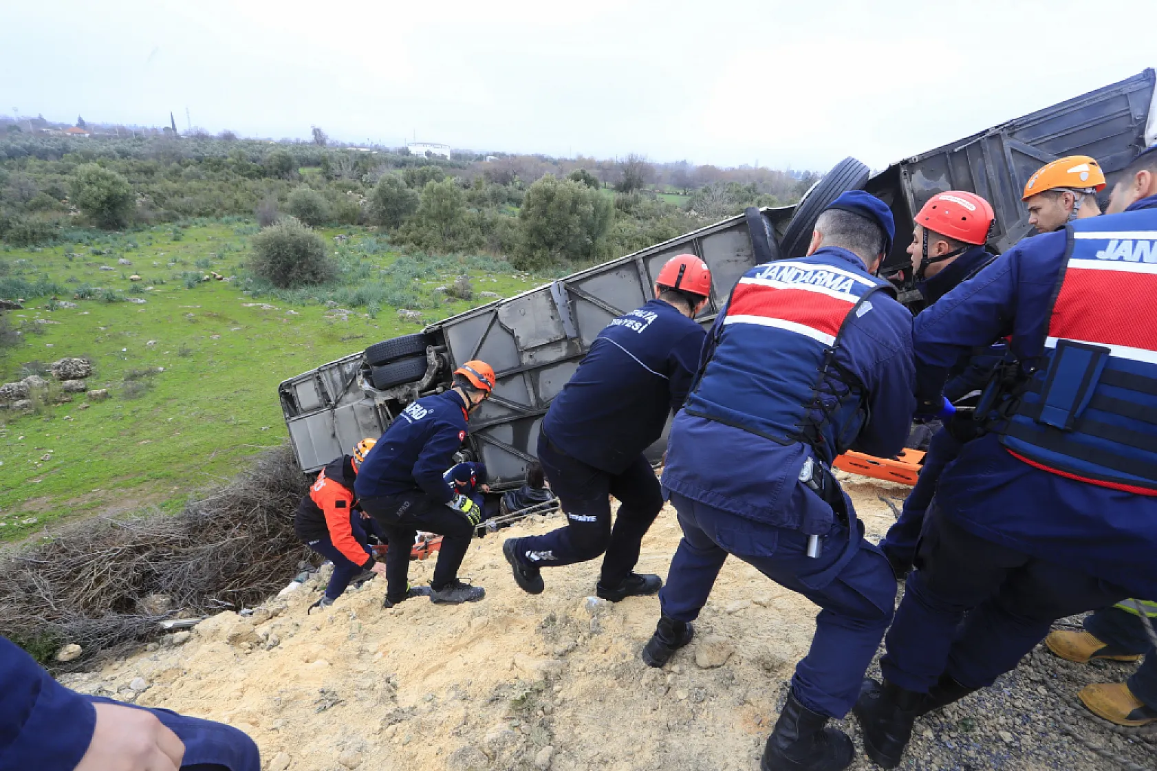Antalya'da otobüs kazasında ölenlerin isimleri belli oldu