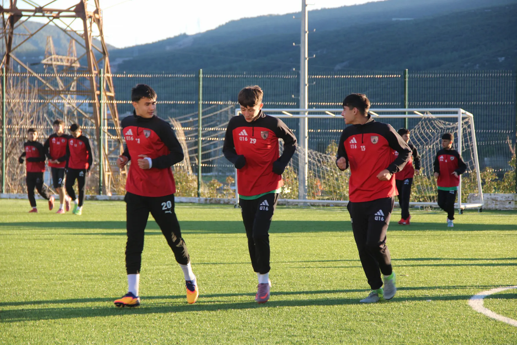 Muğlaspor Futbol Akademisi geleceğin yıldızlarını yetiştiriyor