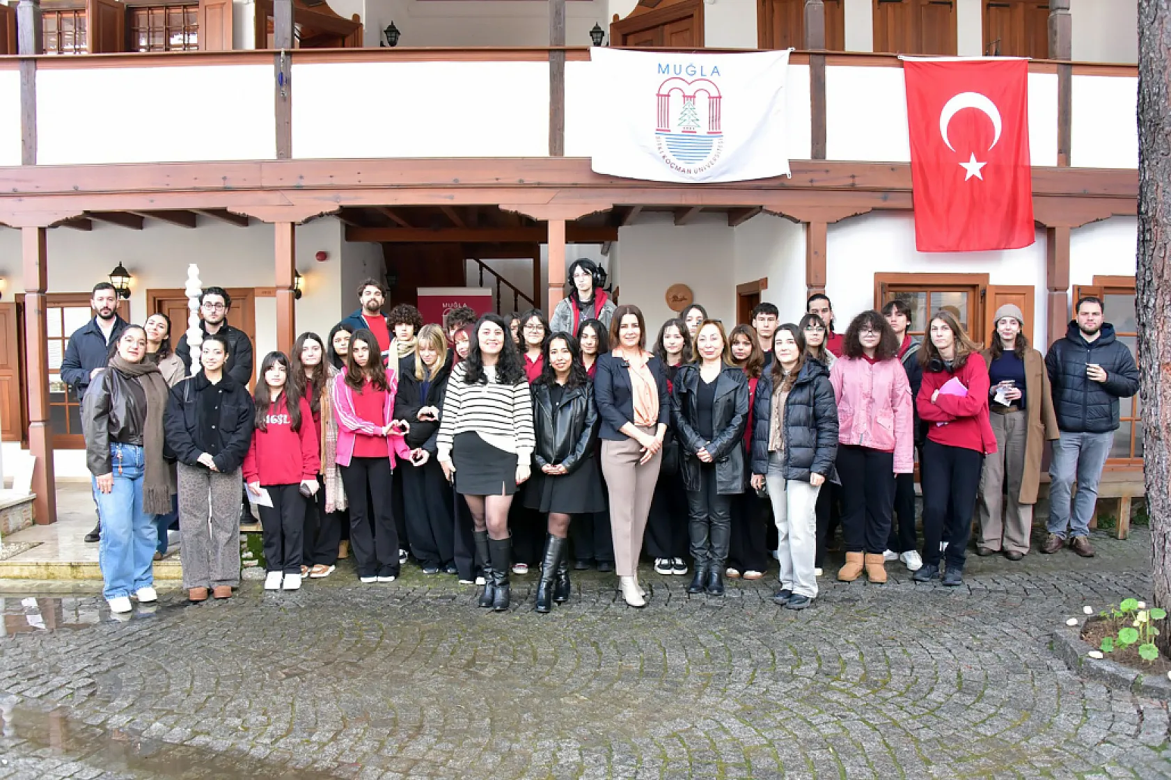 Muğla'da 'Bir Minos Hikayesi' sergisi açıldı