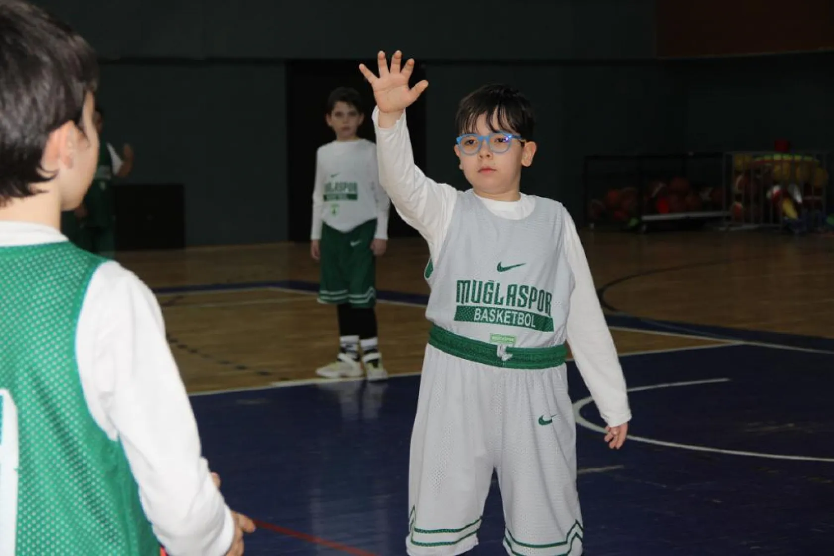 Muğlaspor basketbolda genç yetenekleri yetiştiriyor