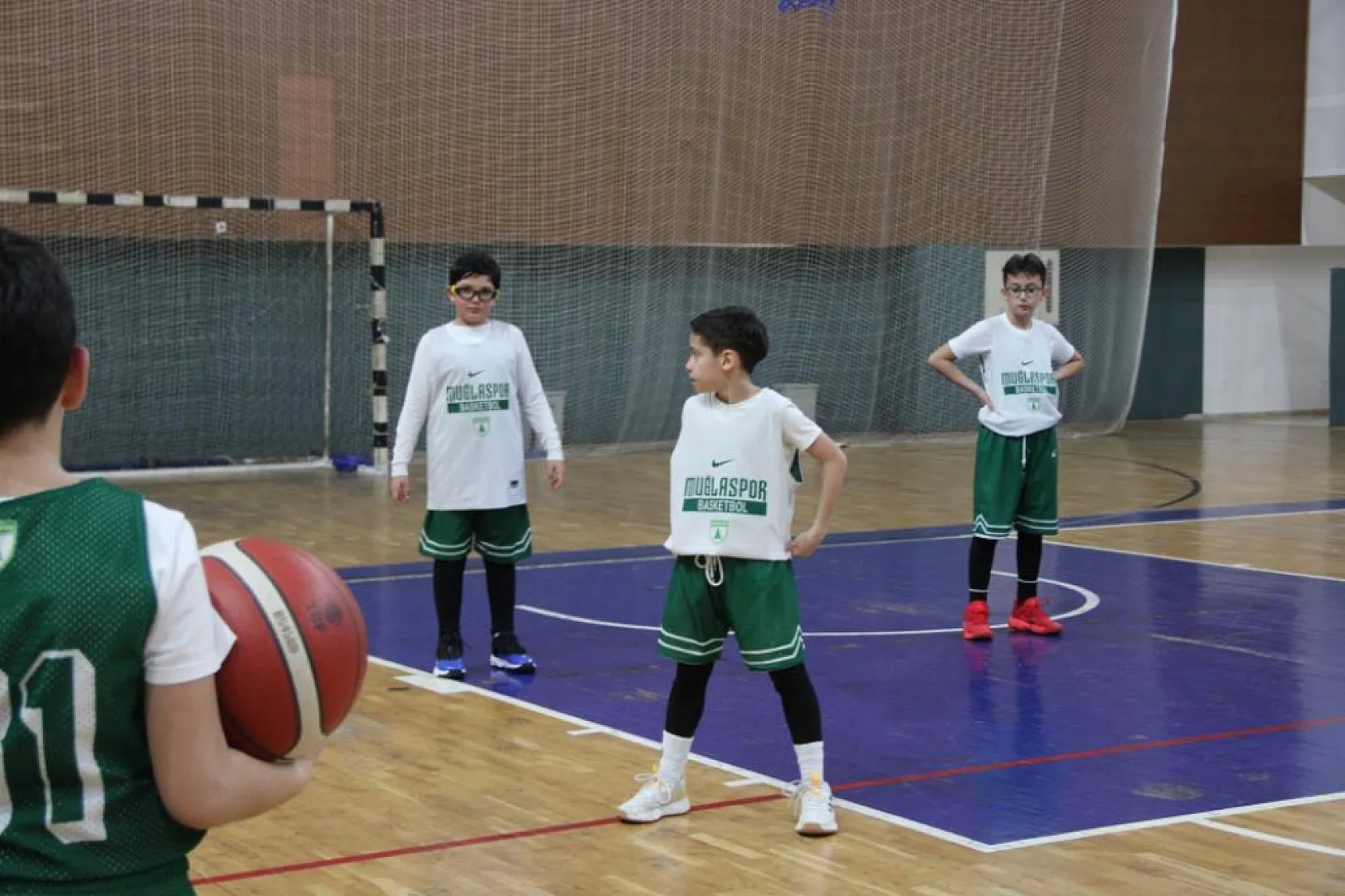 Muğlaspor basketbolda genç yetenekleri yetiştiriyor