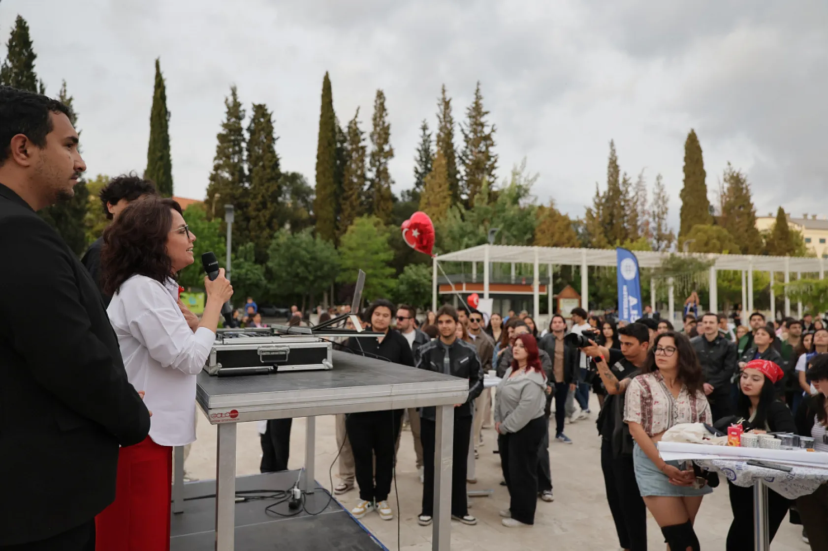 Muğla'da gençlik kokteyli düzenlendi
