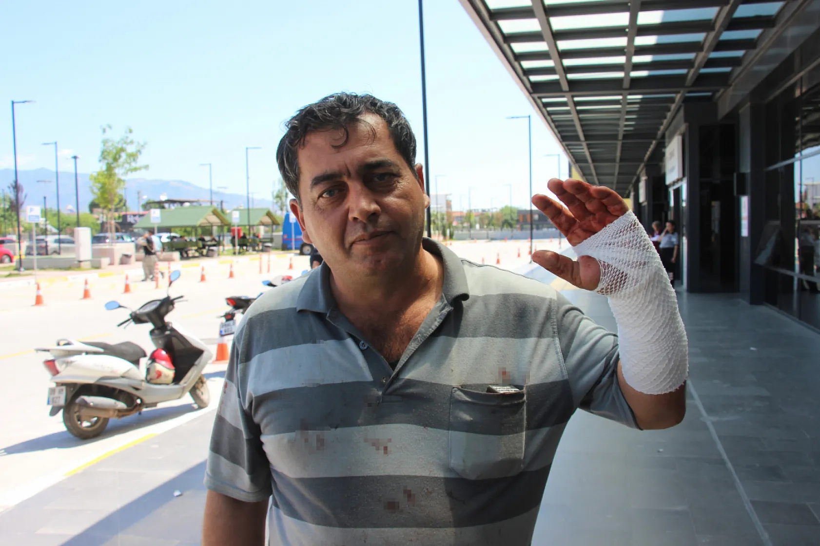 'Bu işin Vakko'su benim' diyen kasap kendini kesti