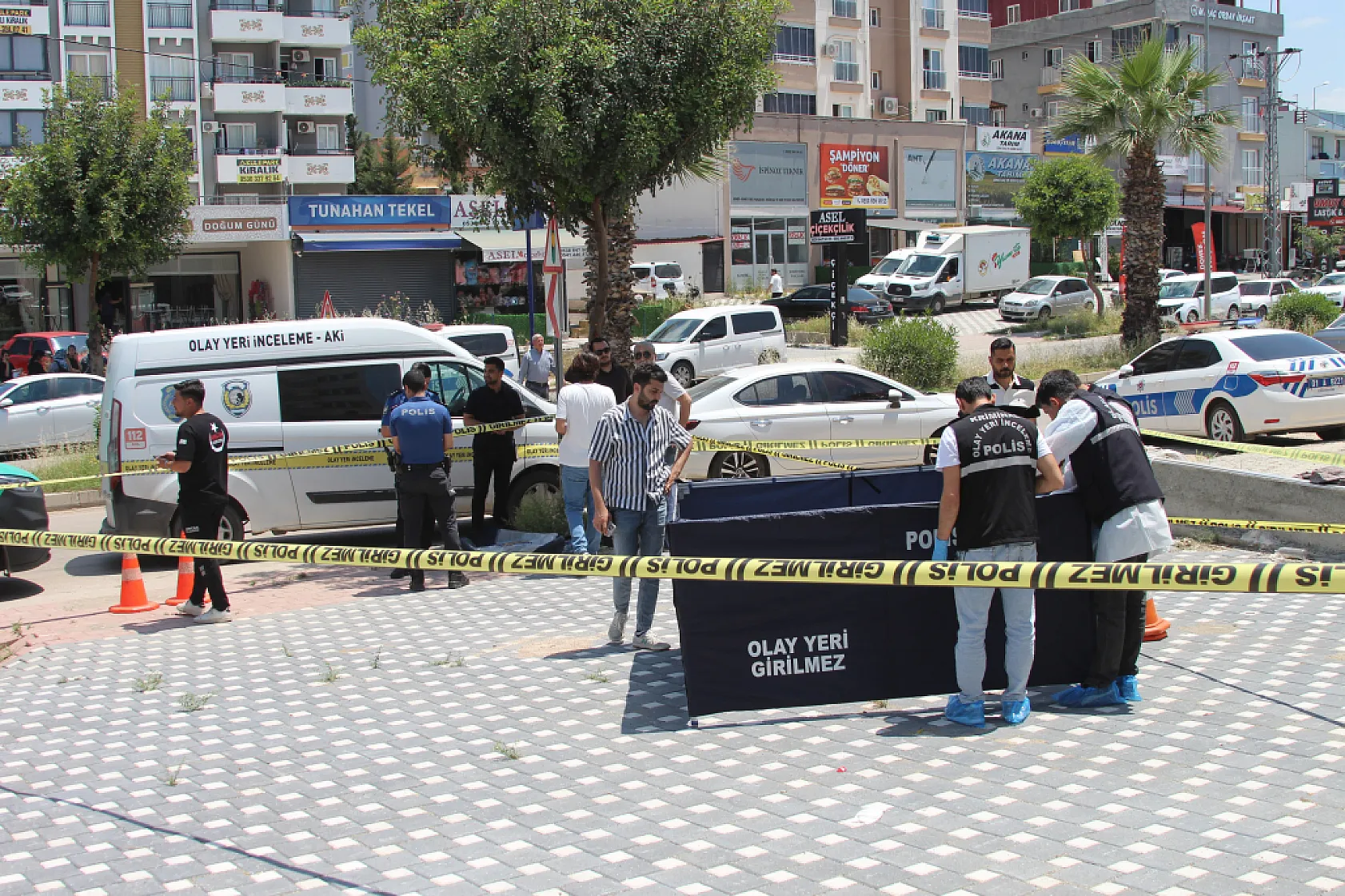 Emekli polis, bıçakla saldıran oğlunu öldürdü
