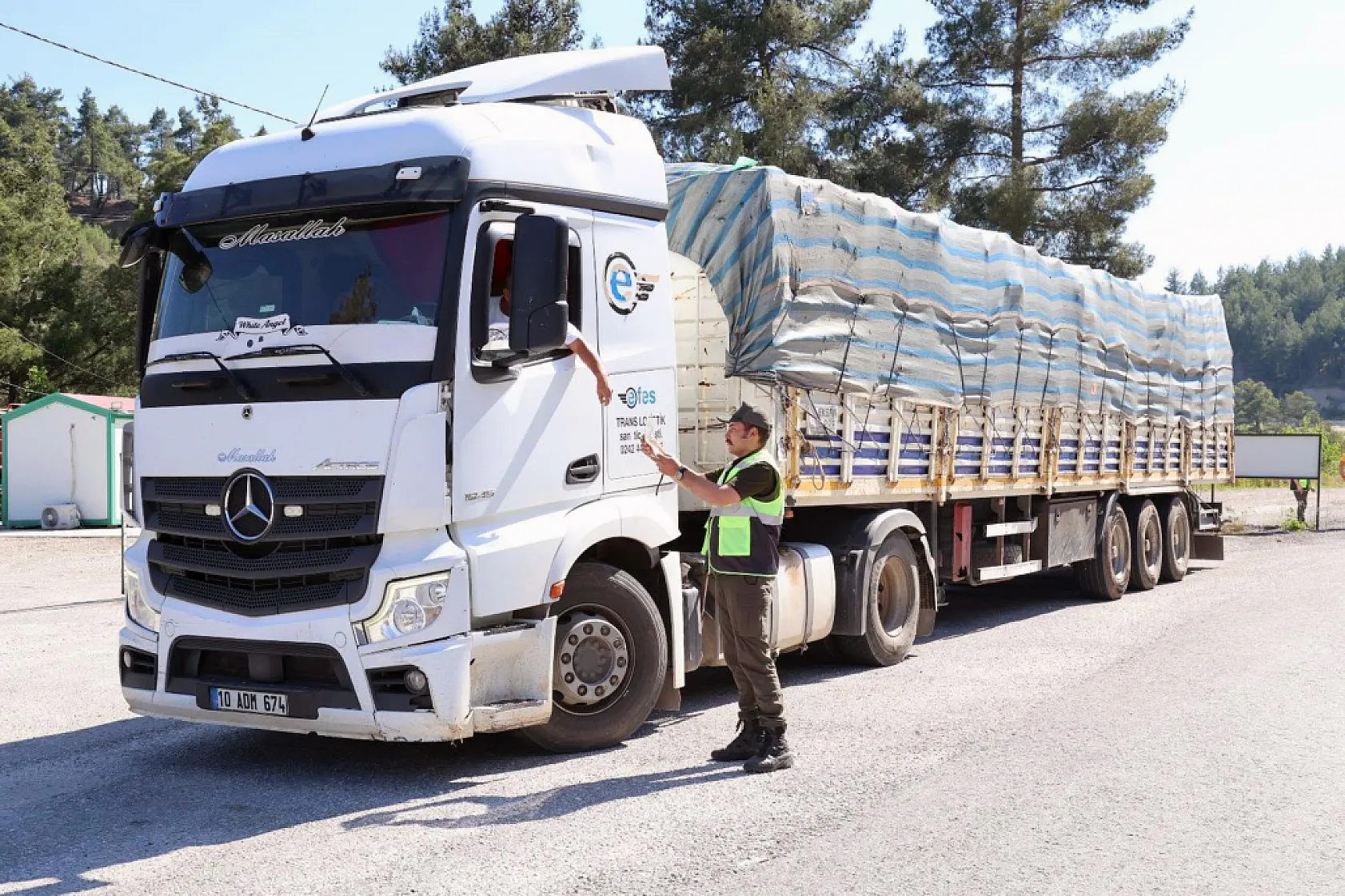 Muğla'da orman emvali taşıyan araçlara mobil kontrol denetimi